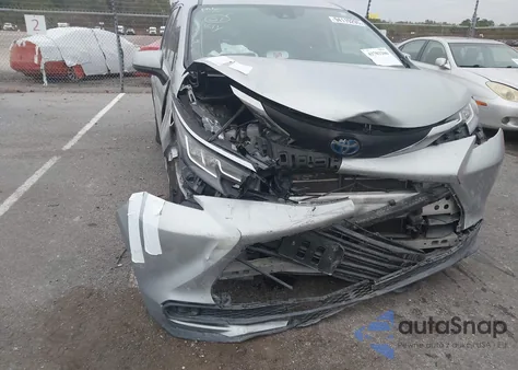 2021 Toyota Sienna Le from USA, damaged, VIN 5TDKRKEC1MS044539